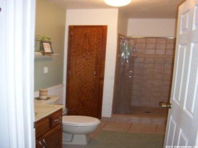 91 E Center St, Hinckley, UT 84635 — photo 7