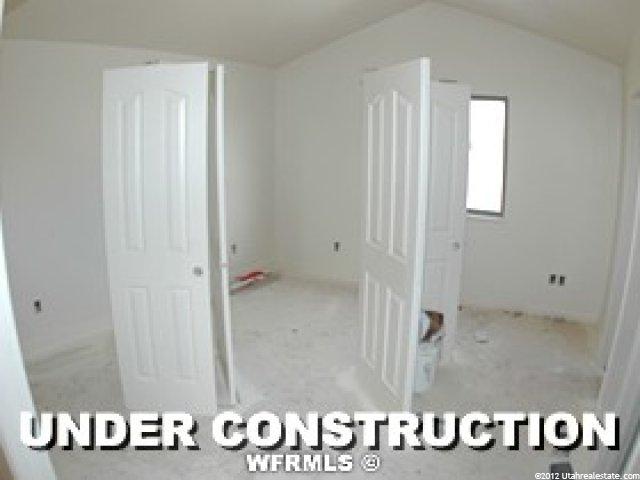 588 W 25 N, Clearfield, UT 84015 — photo 4