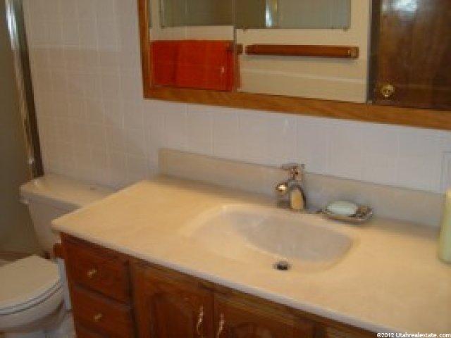 966 E 800 S, Bountiful, UT 84010 — photo 6