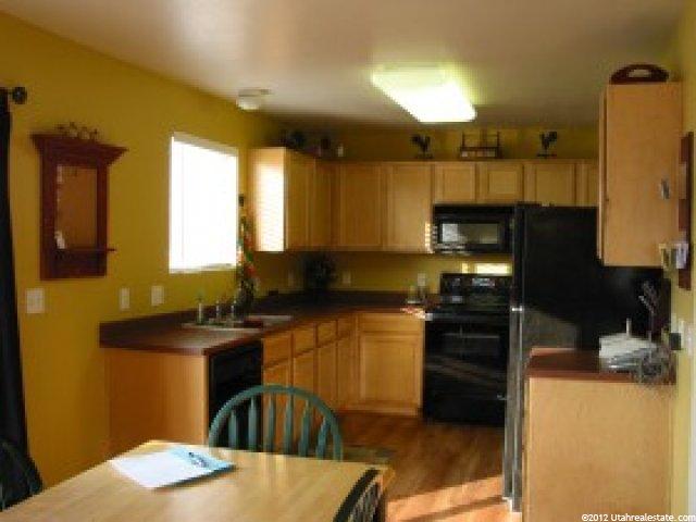 552 E 1925 S, Clearfield, UT 84015 — photo 2