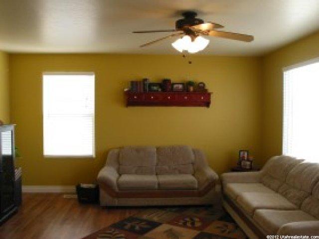 552 E 1925 S, Clearfield, UT 84015 — photo 3