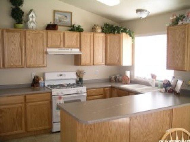 298 E 1500 S, Kaysville, UT 84037 — photo 2