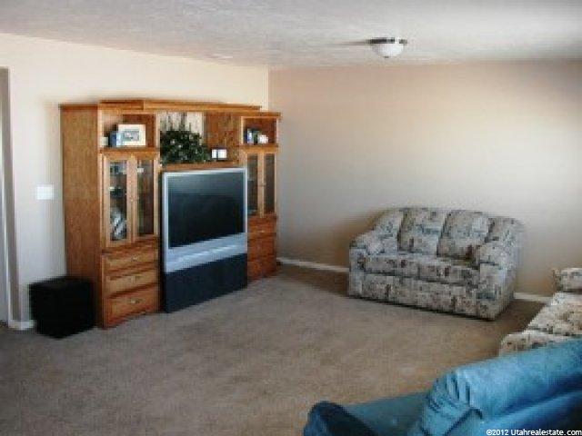 2359 N 1220 W, Clinton, UT 84015 — photo 2