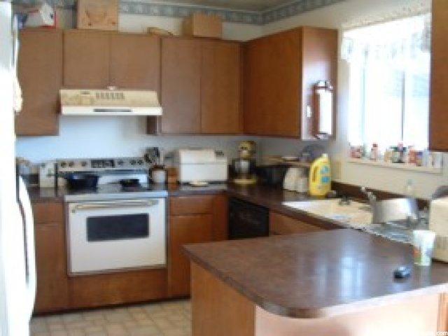 5927 S 2550 W, Roy, UT 84067 — photo 3