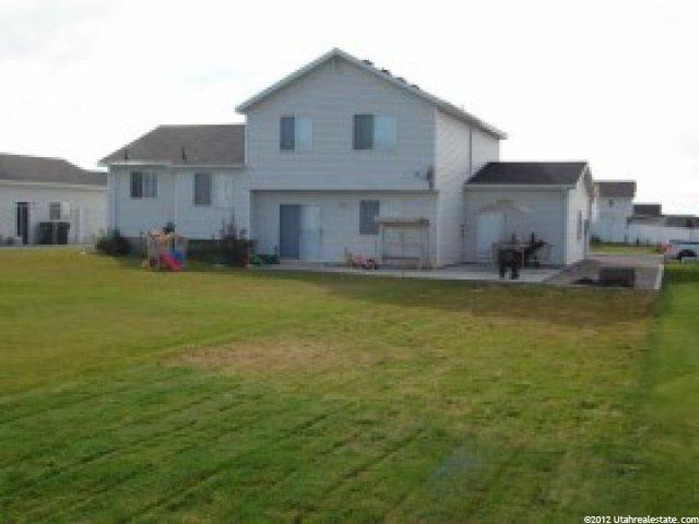 2462 N 2350 W, Clinton, UT 84015 — photo 2