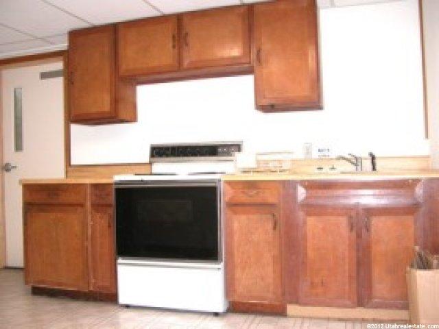 418 W 870 N, Sunset, UT 84015 — photo 8