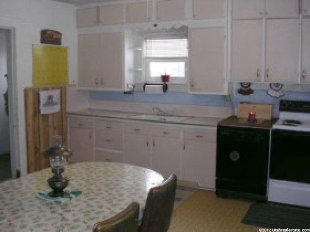 318 E Main, Moroni, UT 84646 — photo 4
