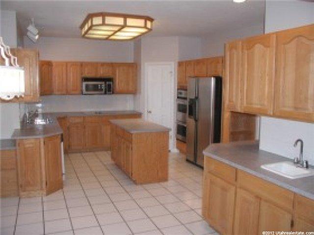1243 Bogey Dr, Fruit Heights, UT 84037 — photo 2