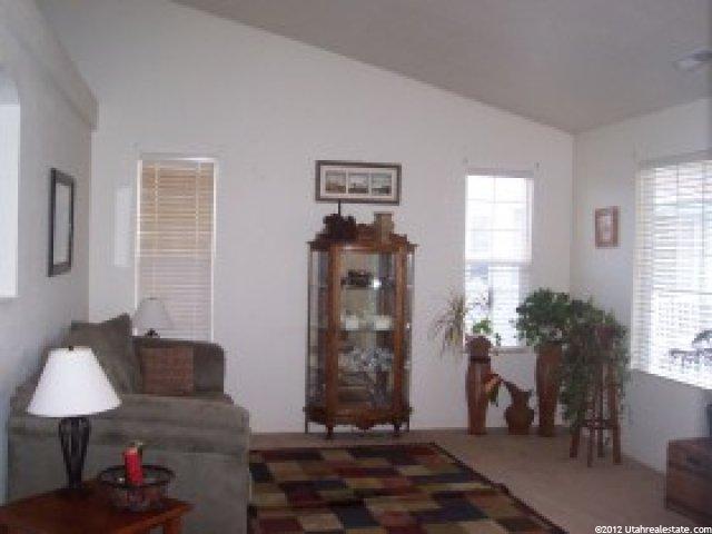 5488 S 4025 W, Roy, UT 84067 — photo 2