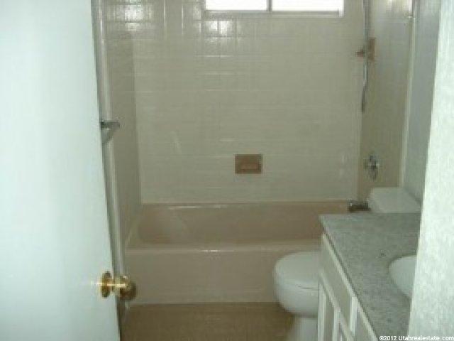 9913 S 475 E, Sandy, UT 84070 — photo 4