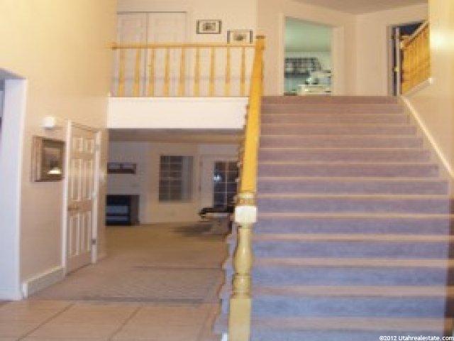 910 W Meadowlark Ln, West Bountiful, UT 84087 — photo 2