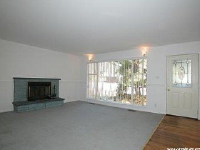 9782 Poppy Ln, Sandy, UT 84094 — photo 2