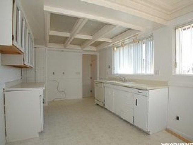 9782 Poppy Ln, Sandy, UT 84094 — photo 3