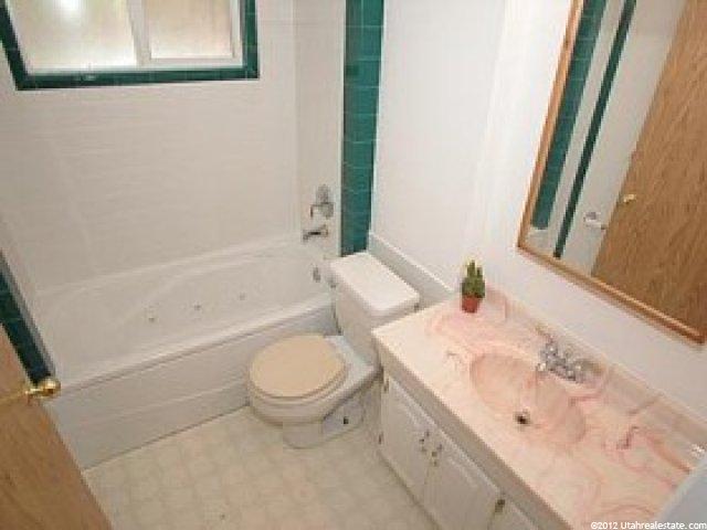 9782 Poppy Ln, Sandy, UT 84094 — photo 6