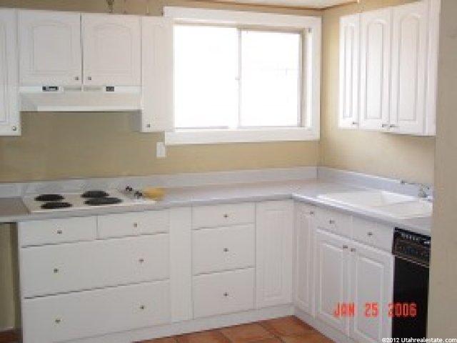 552 E Marva St, Layton, UT 84041 — photo 2
