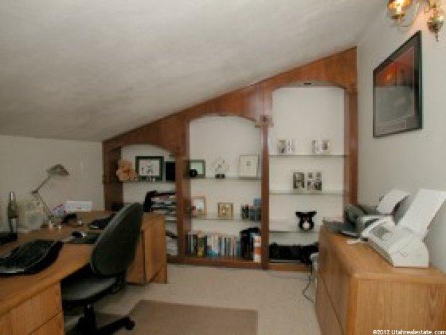 9237 S Jefferson Cv W, Sandy, UT 84070 — photo 4