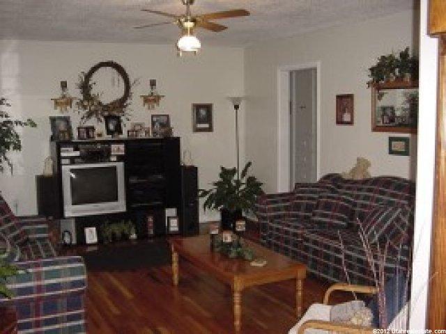 131 E 100 S, Centerville, UT 84014 — photo 2