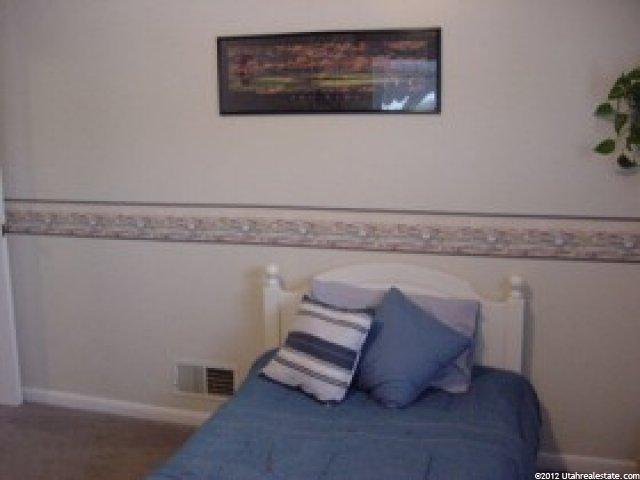 131 E 100 S, Centerville, UT 84014 — photo 7