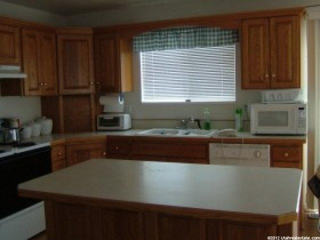 4742 S 3900 W, Roy, UT 84067 — photo 2