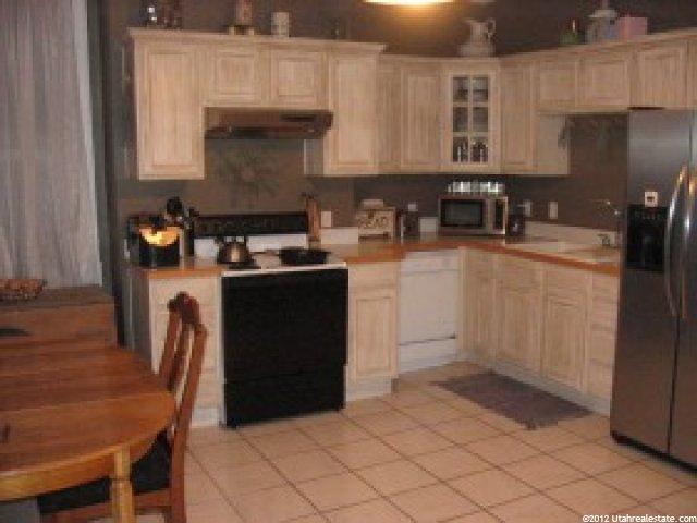 195 E 200 S, Nephi, UT 84648 — photo 2