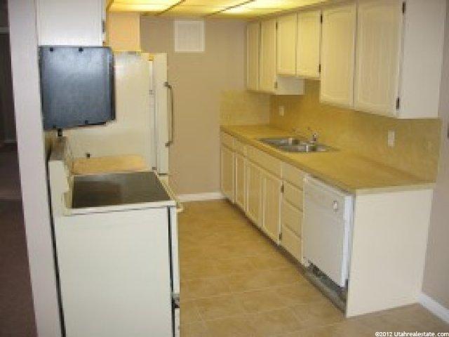 1624 E 800 S, Clearfield, UT 84015 — photo 2