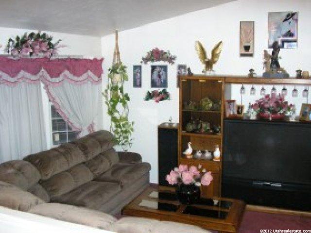 830 Meadow View Dr, Ogden, UT 84404 — photo 6