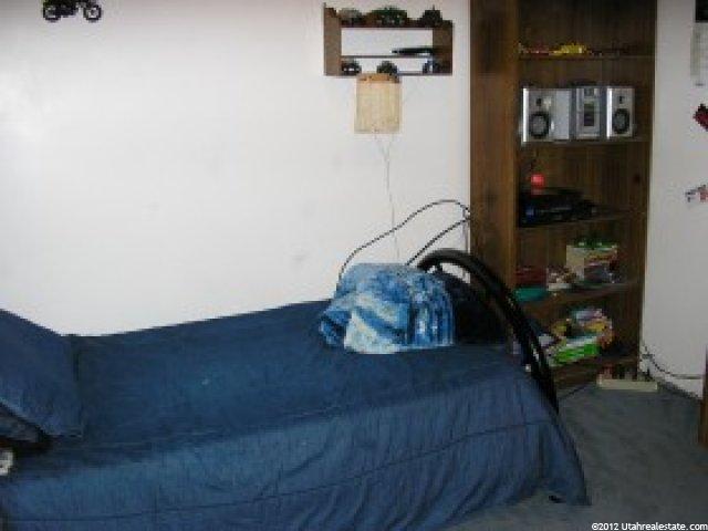 830 Meadow View Dr, Ogden, UT 84404 — photo 7