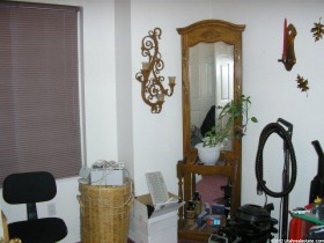 830 Meadow View Dr, Ogden, UT 84404 — photo 8