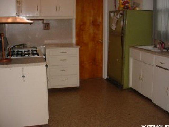 933 7th St, Ogden, UT 84404 — photo 2