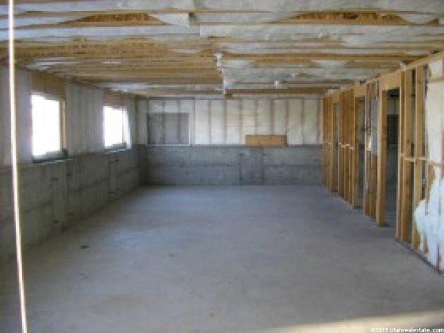 2646 W 2375 N, Clinton, UT 84015 — photo 4