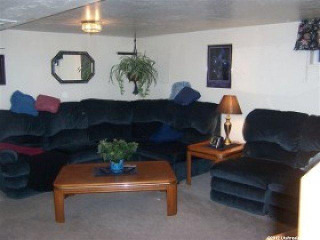 862 N Chapel Dr W, Bountiful, UT 84010 — photo 3