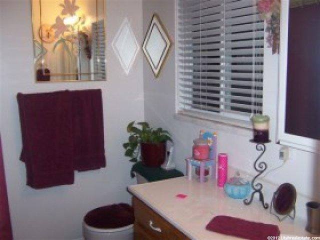 862 N Chapel Dr W, Bountiful, UT 84010 — photo 5