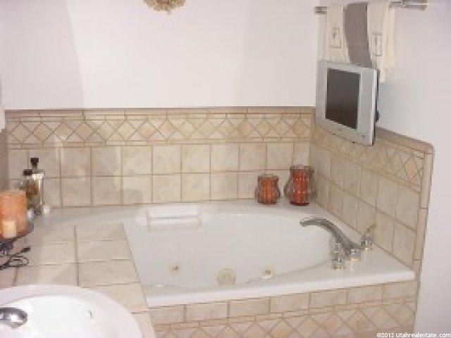 6817 W 5700 S, Hooper, UT 84315 — photo 2