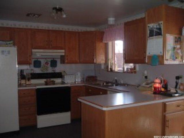 5831 S 2450 W, Roy, UT 84067 — photo 4