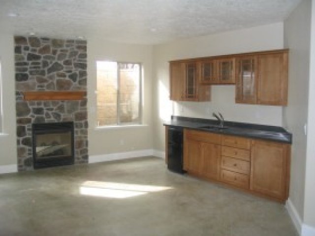 2246 Arbor Ln, Holladay, UT 84117 — photo 3