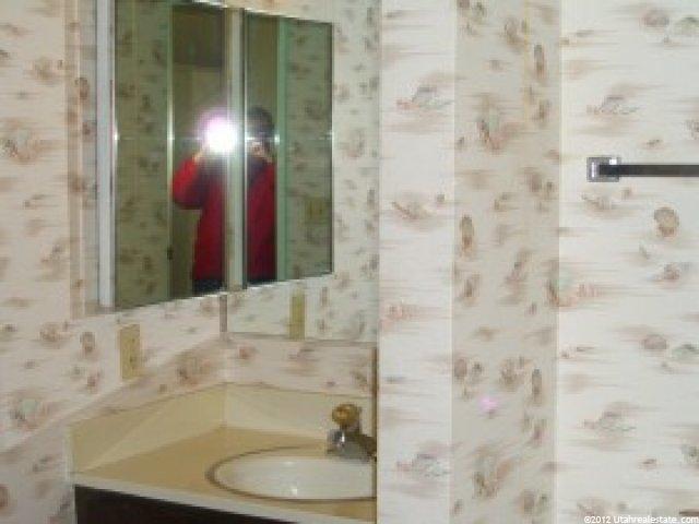 325 E 2550 Dr N, North Ogden, UT 84414 — photo 4