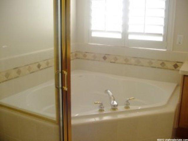 350 E North Canyon Rd, Bountiful, UT 84010 — photo 7
