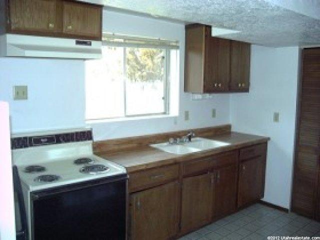 790 N 250 W, Clearfield, UT 84015 — photo 5