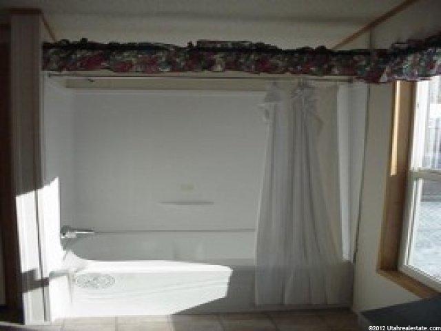855 W Doxey St, Ogden, UT 84401 — photo 3