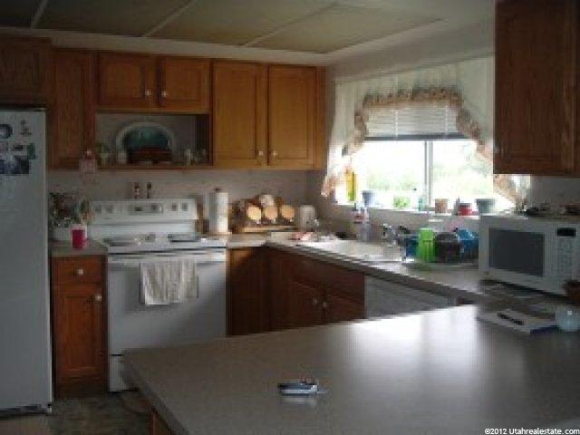 975 W 500 S, Vernal, UT 84078 — photo 4