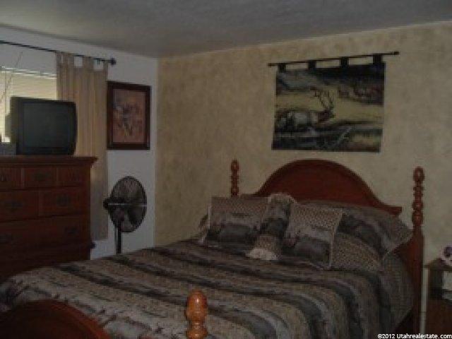 975 W 500 S, Vernal, UT 84078 — photo 5