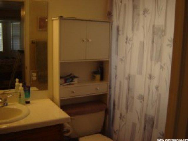 4146 Lily Dr, Roy, UT 84067 — photo 6