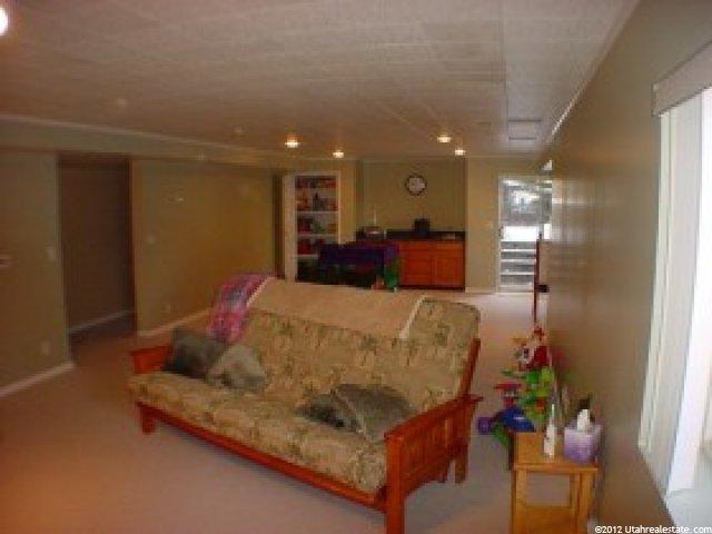 17 Birchtree Ln, Sandy, UT 84092 — photo 8