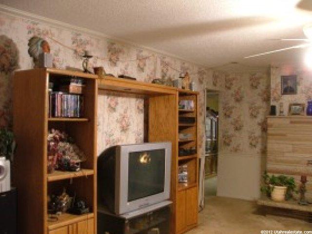 1272 E 2500 S, Naples, UT 84078 — photo 3