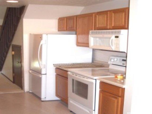25 White Barn Dr, Pleasant View, UT 84414 — photo 3