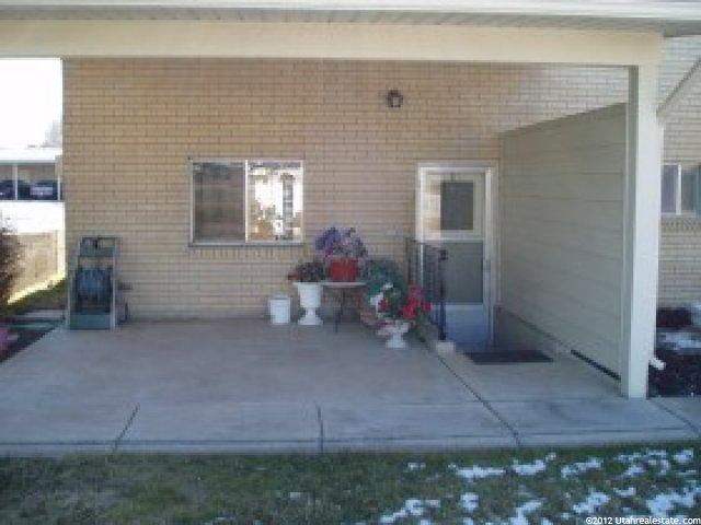 2334 Chateau Dr, Roy, UT 84067 — photo 5