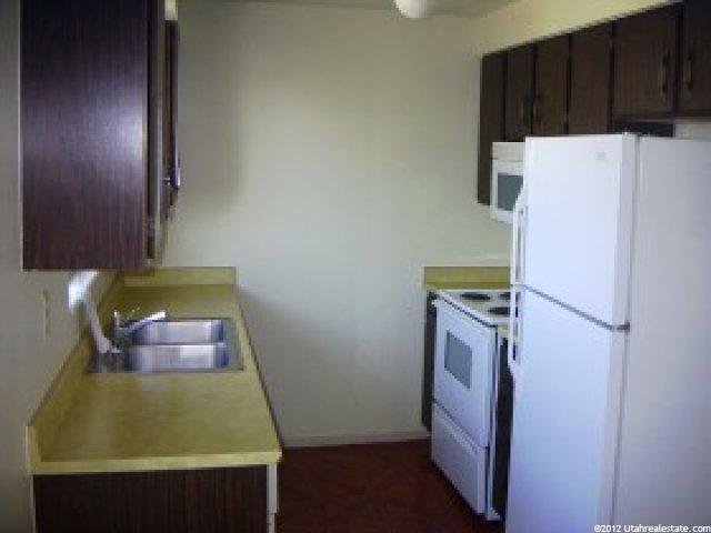 3049 Orchard Dr #D, Bountiful, UT 84010 — photo 2
