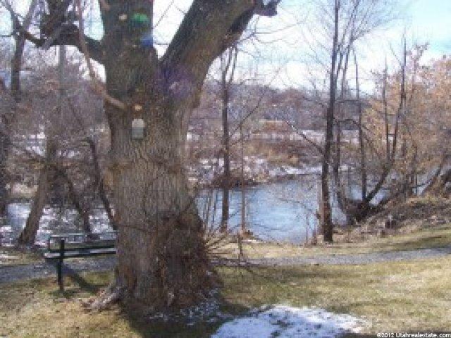 1025 Riverbend Ln, Ogden, UT 84404 — photo 4