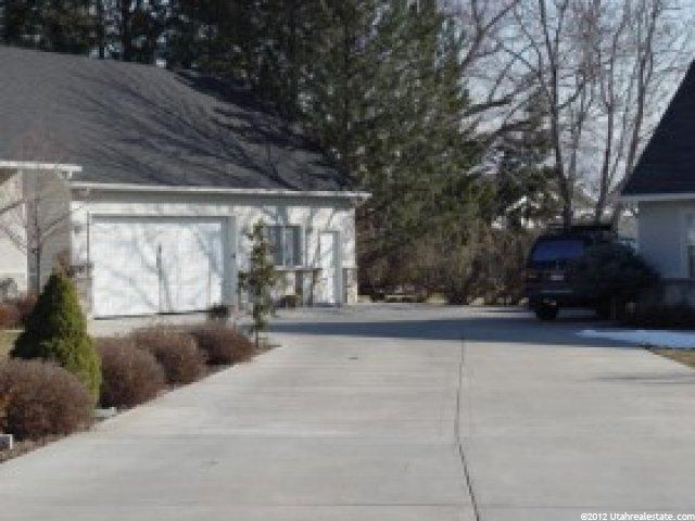 439 Rawlins Cir, Centerville, UT 84014 — photo 2