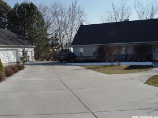 439 Rawlins Cir, Centerville, UT 84014 — photo 3